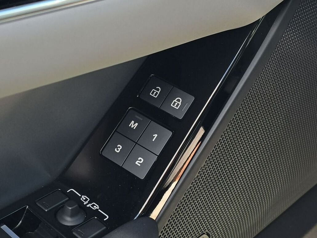 LAND-ROVER RANGE-ROVER-VELAR