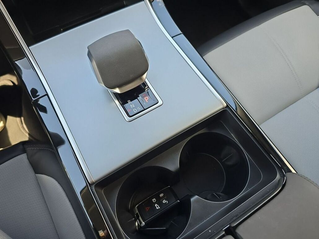 LAND-ROVER RANGE-ROVER-VELAR