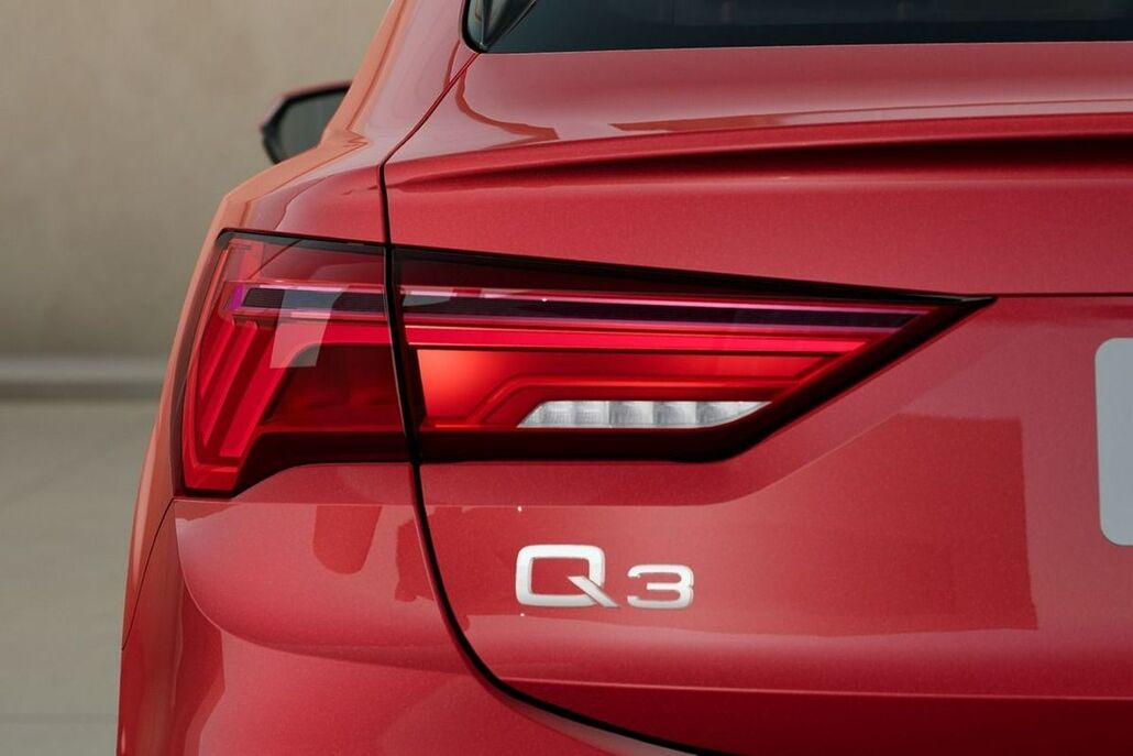 AUDI Q3-SPORTBACK 35 TFSI Ack S Tronic S-Line