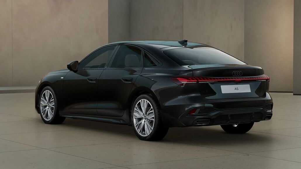 AUDI A5-LIMOUSINE TFSI S Tronic