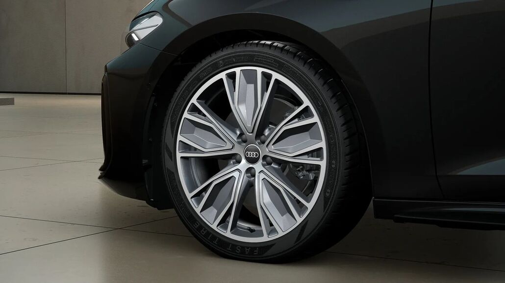AUDI A5-LIMOUSINE TFSI S Tronic