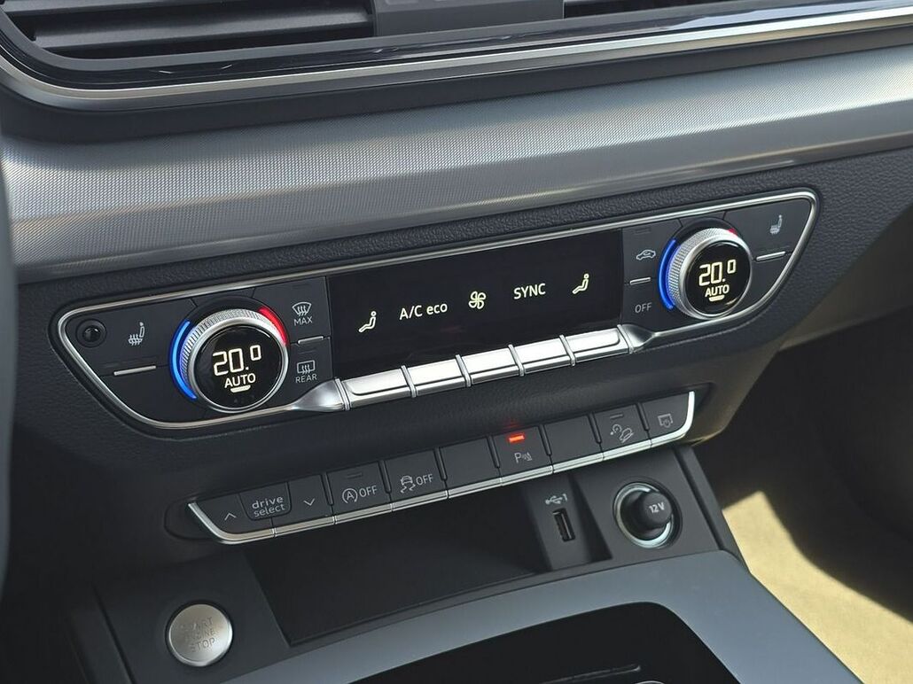 AUDI Q5 40 TDI Quattro S Tronic S-Line