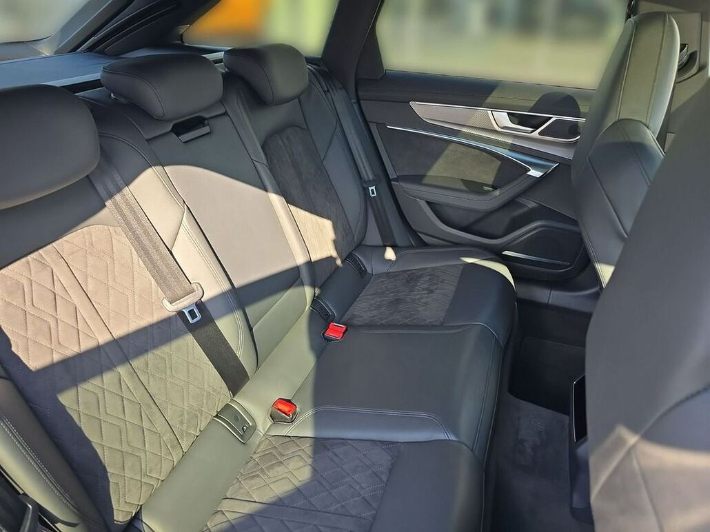 AUDI RS6-AVANT TFSI MHEV Quattro Tiptronic