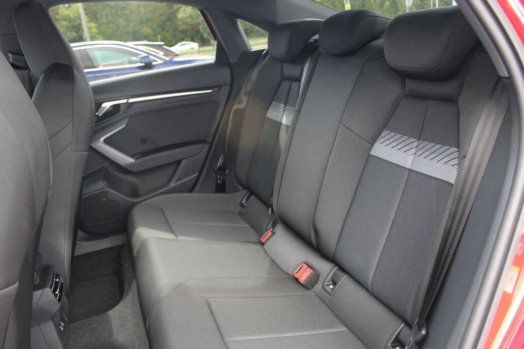 AUDI A3-LIMOUSINE TFSI MHEV 110 kW Advanced S Tronic