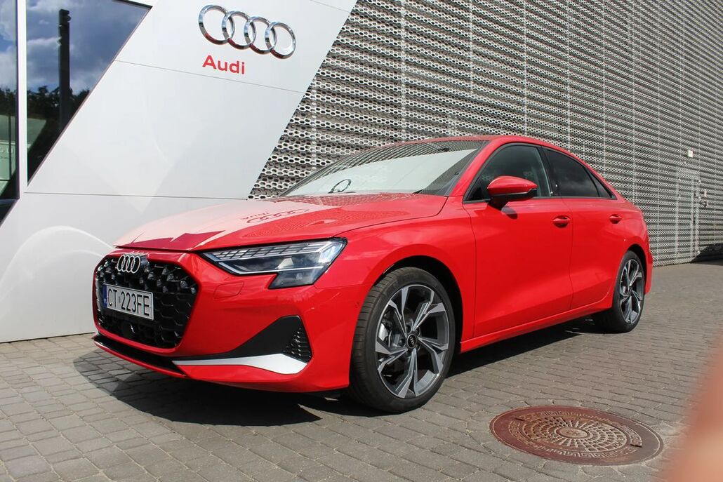 AUDI A3-LIMOUSINE TFSI MHEV 110 kW Advanced S Tronic