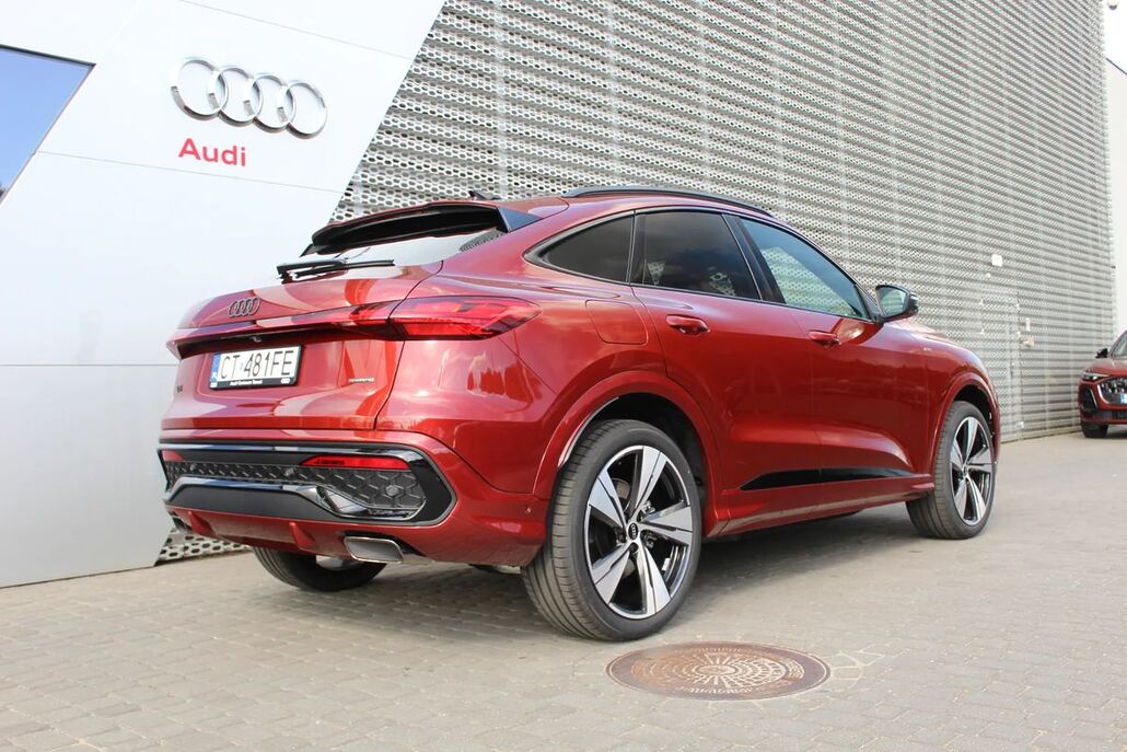 AUDI Q5-SPORTBACK E Hybrid 220 kW Quattro S Tronic