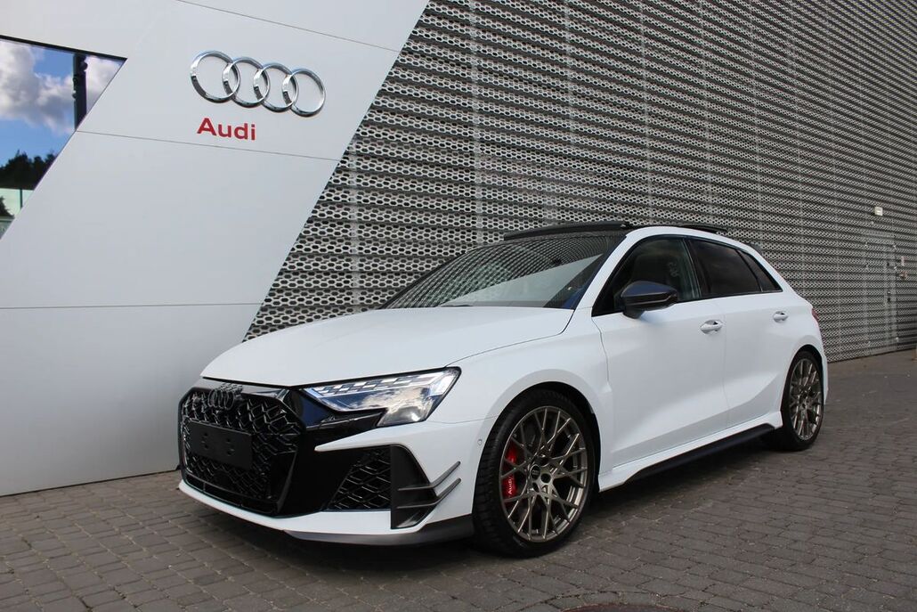 AUDI RS3