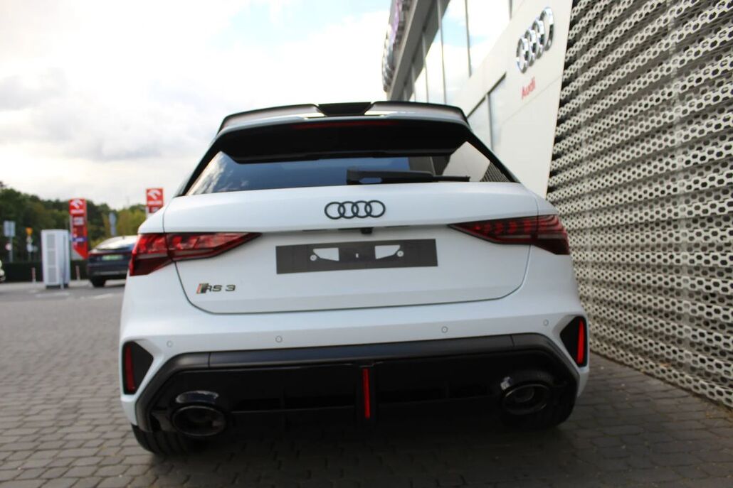 AUDI RS3