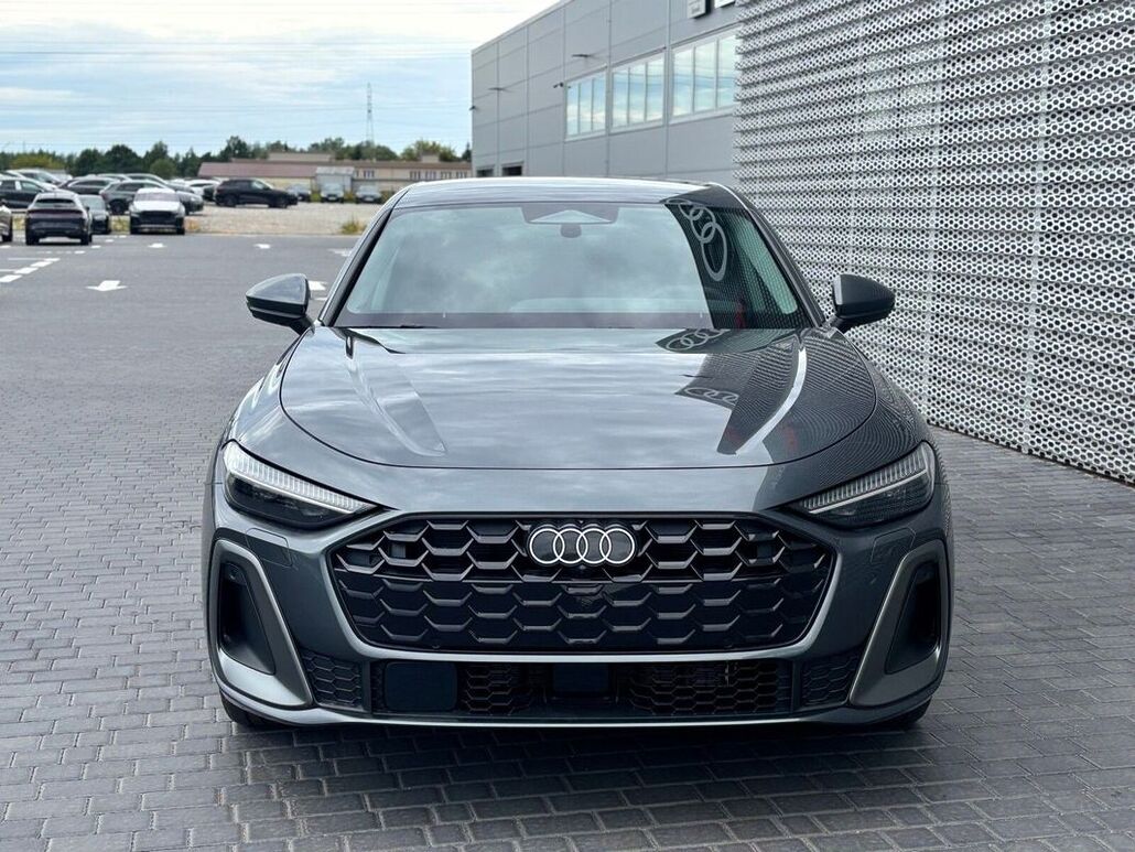 AUDI A5-LIMOUSINE