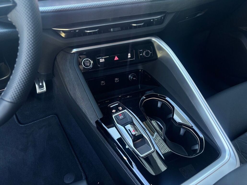 AUDI Q5-SPORTBACK