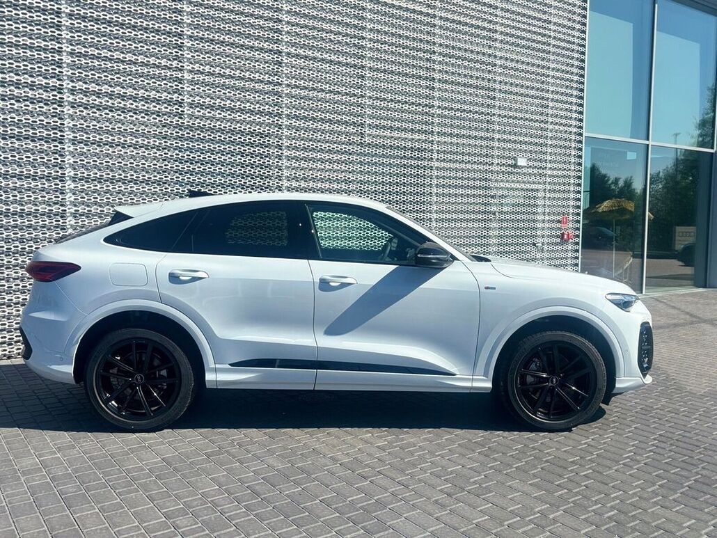 AUDI Q5-SPORTBACK