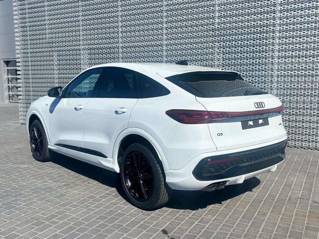 AUDI Q5-SPORTBACK