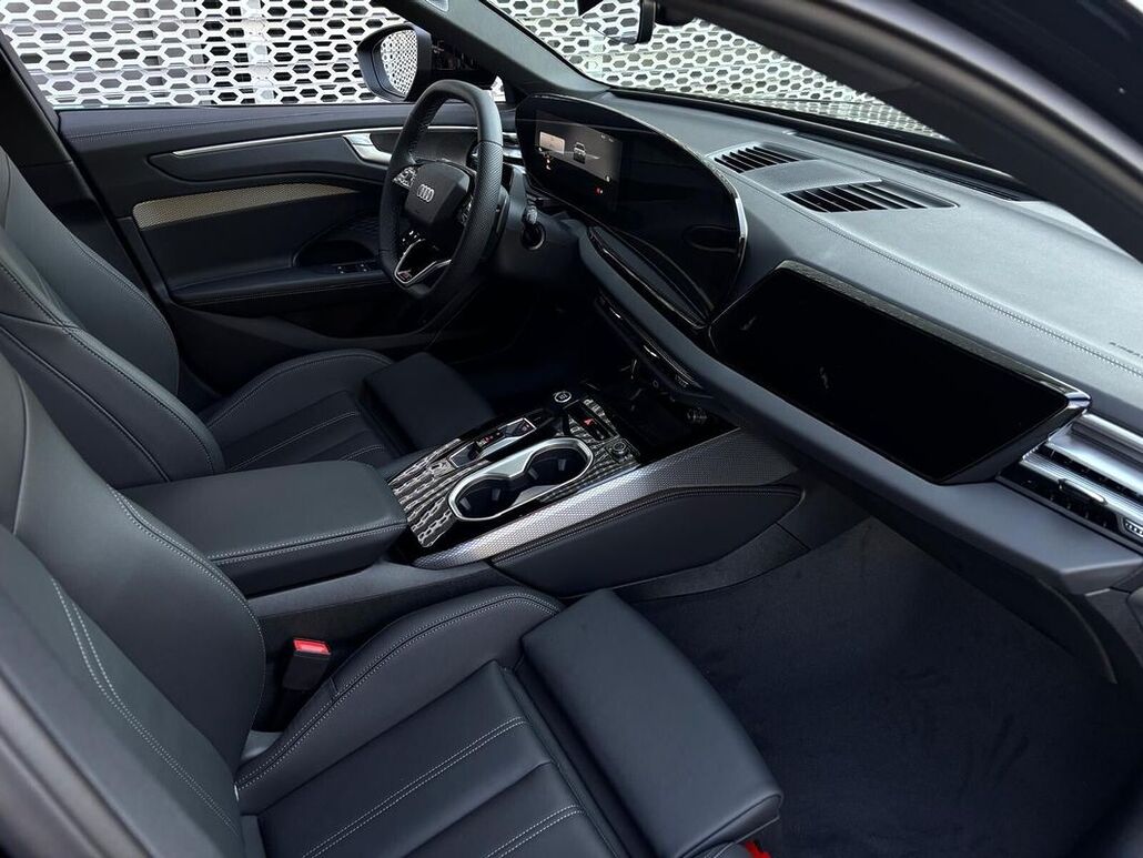 AUDI A6-AVANT