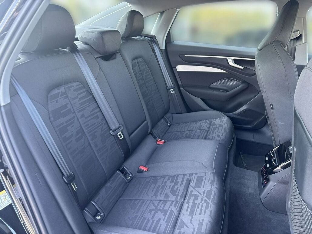 AUDI A6-LIMOUSINE