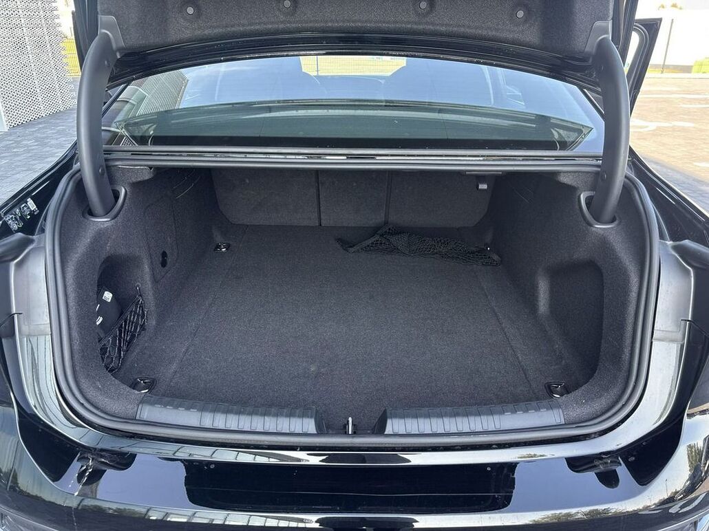 AUDI A6-LIMOUSINE