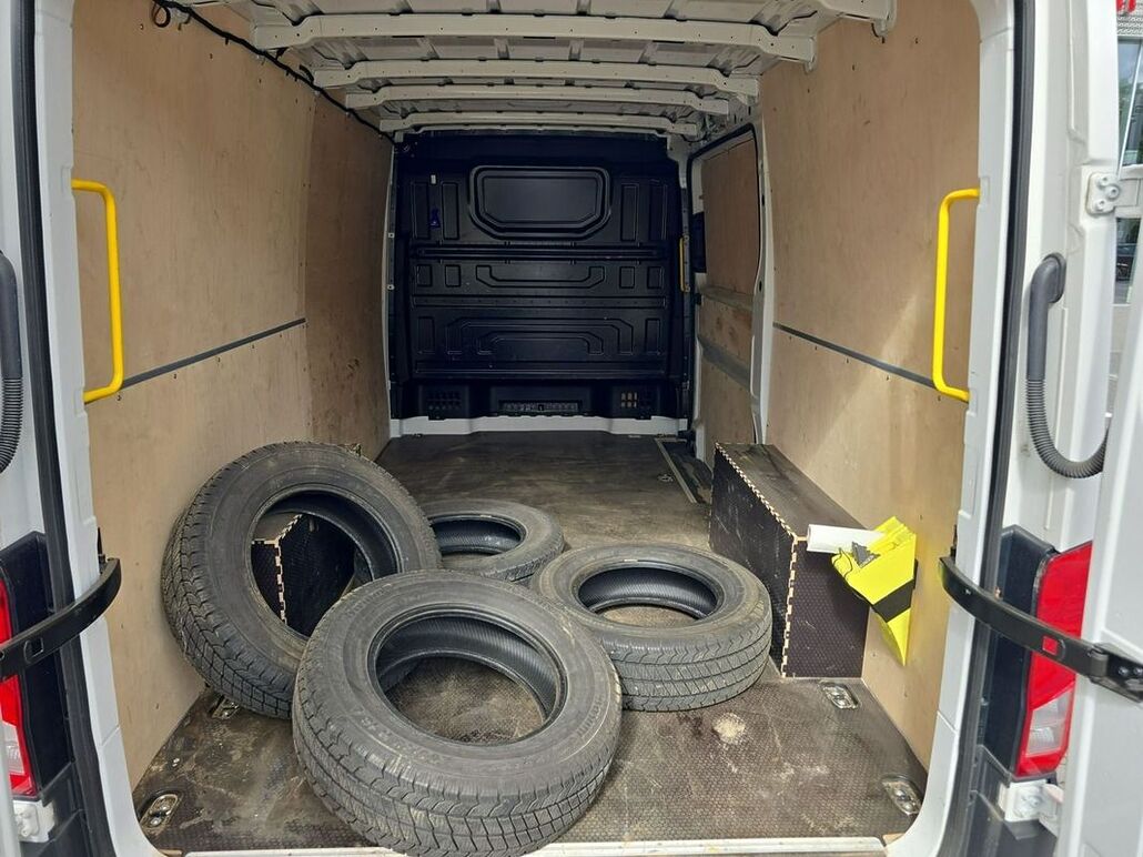 VOLKSWAGEN CRAFTER