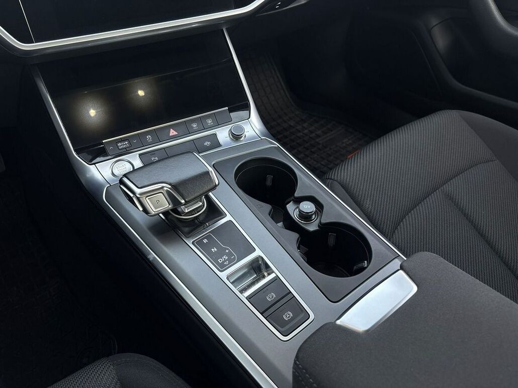 AUDI A6-LIMOUSINE