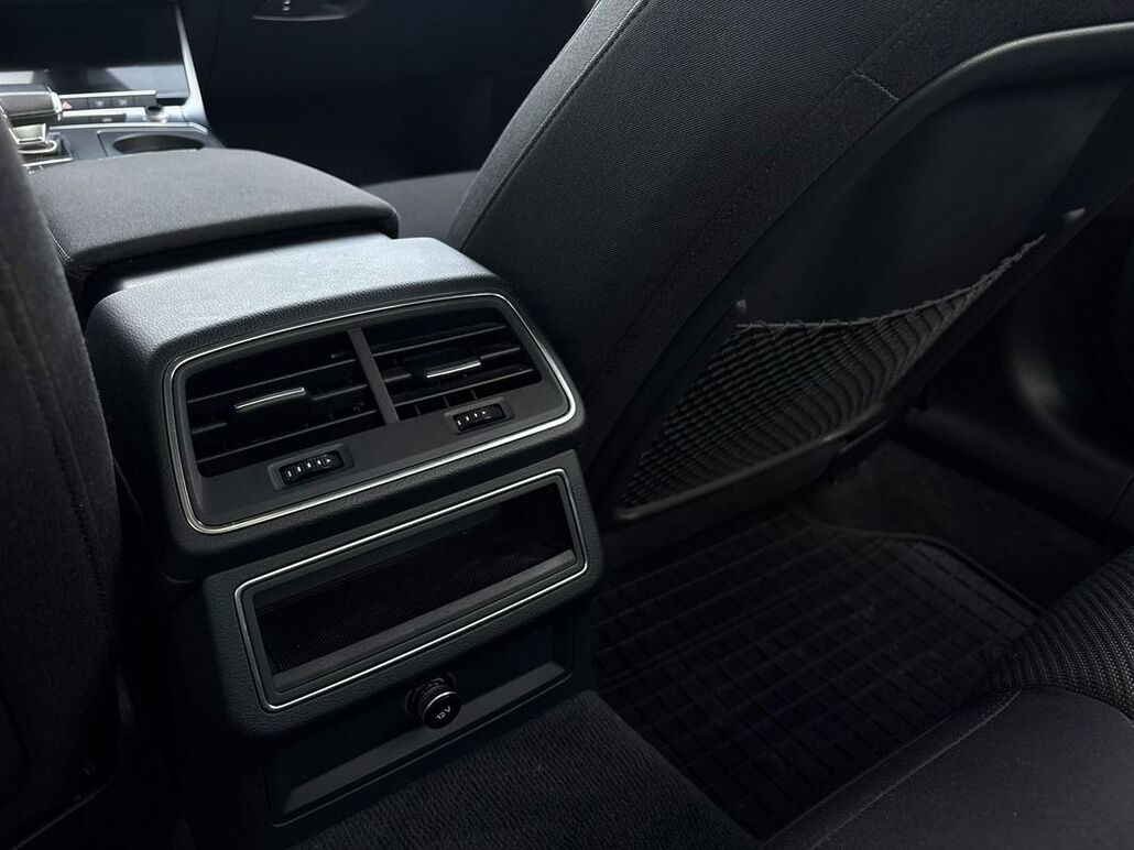 AUDI A6-LIMOUSINE
