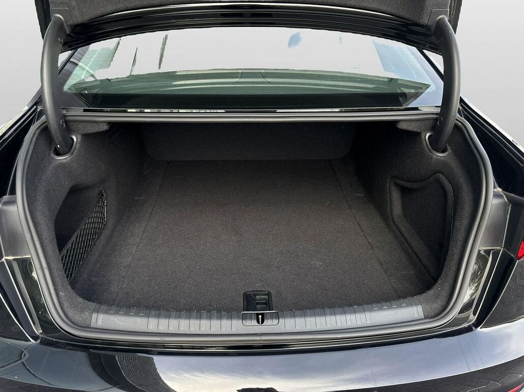 AUDI A6-LIMOUSINE