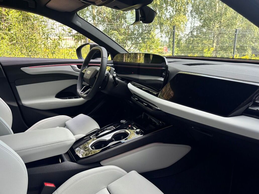 AUDI A6-LIMOUSINE