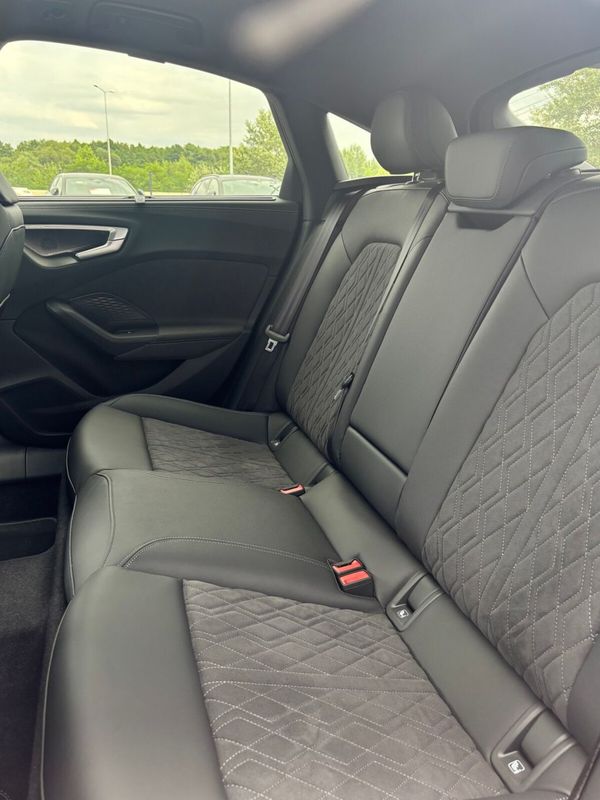 AUDI A5-LIMOUSINE