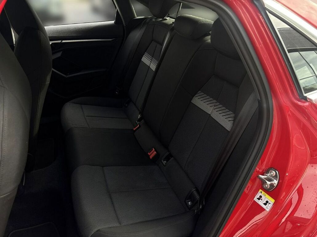 AUDI A3-LIMOUSINE
