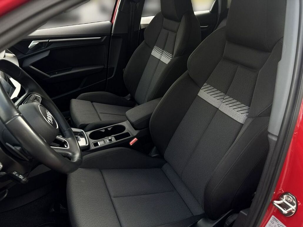 AUDI A3-LIMOUSINE